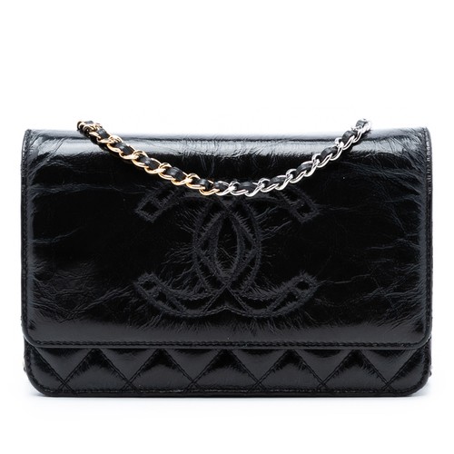 Chanel quilted shiny aged - chanel,