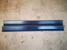 BMW E36 Compact Einstiegsleisten für die Schweller in schwarz, 51.47-8146118. 