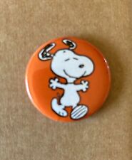 Peanuts: Snoopy Ansteck-Pin Logo Anstecker Button Ø3,2 cm - Joe Cool Rock Star .