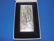 Treptower Ehrenmal in Berlin Plakette