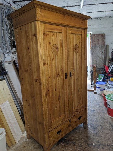 Gadrobenschrank - , /