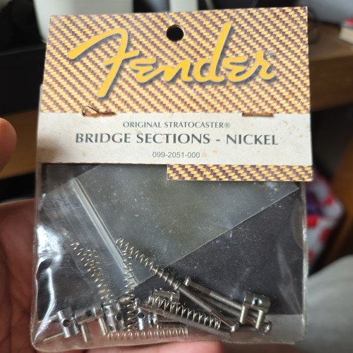 099 2051 000 original - 099-2051-000, fender