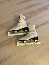 Eiskunstlauf Schlittschuhe