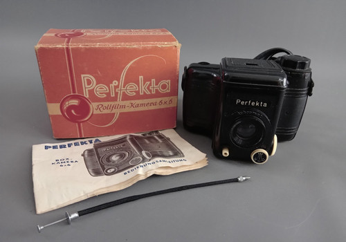 Perfekta rollfilm kamera - perfekta,