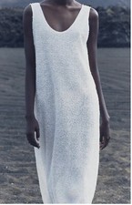 ZARA KLEID MIT SCHMUCKPERLEN