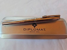 Diplomat Excellence A2, Füllfederhalter, Chrome, Feder M, Geschenkbox, Neu
