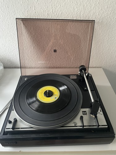 Dual plattenspieler mit - cs,