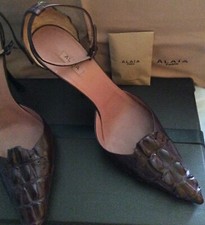 Exklusiv & ausgefallen….High Heels von ALAIA. GR:40