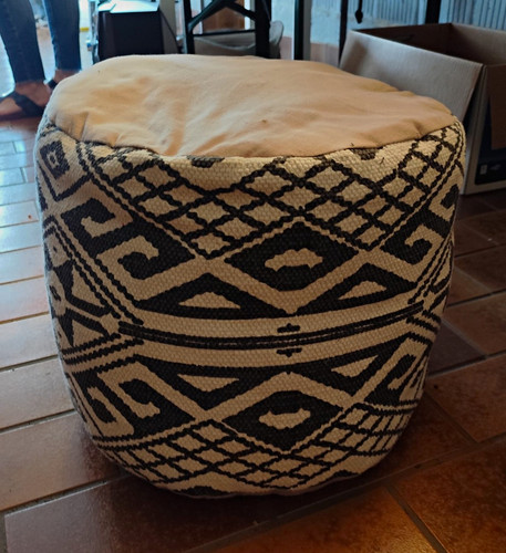 Gepolsterter pouf hocker - gepolsterter,