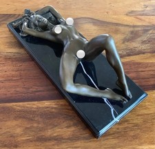 Bronzefigur Jungfrau Skulptur