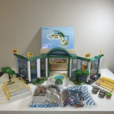 New unused playmobil zoo 3240 - new,