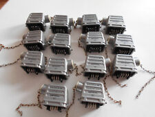 AMPHENOL TUCHEL Stecker Guss E6T mit Einsatz 20 - polig Sicherungskette 14 Stück