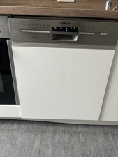 Siemens Spülmaschine 60 cm Unterbau mit Besteckkasten Top Zustand SN56P580EU