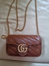 Gucci GG Marmont Schultertasche  Mini Braun Leder  Goldenes Verschlussmaterial