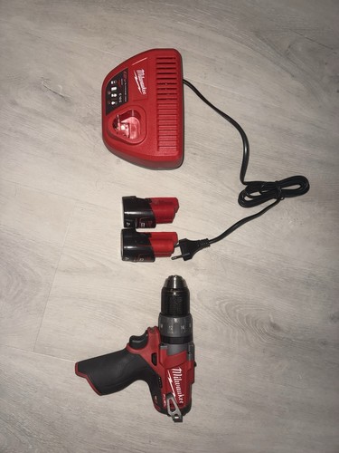 Milwaukee 12v m12cdd schrauber - milwaukee,