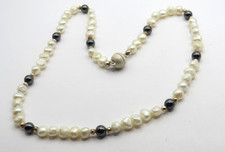25833/ Vintage Perlenkette
