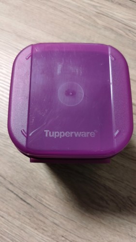 Tupperware hoher
