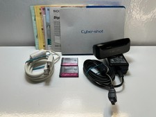 Sony Cyber Shot 2x NP-FT1 Original Akku + UC-TC Dockingstation + AC-LM5A Adapter