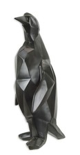 Eine Figur Pinguin aus