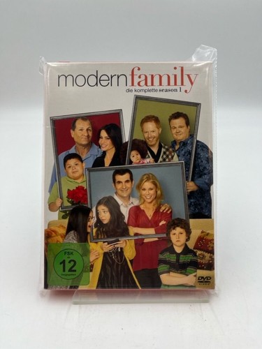 Modern family season - family,