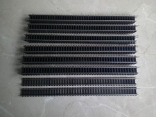 20 lange grade Gleise Schienen