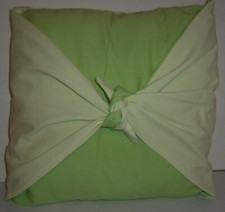 Dekokissen Kissen Deko mit Zierknoten ca. 45 x 45 cm in Grün mit Reißverschluss