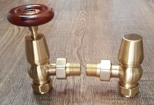 Traditionelles abgewinkeltes