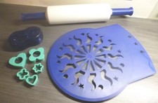 Tupperware Backen Konvolut Teigrolle +Pfiffikus Kuchenretter +Ausstech-Förmchen