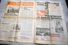 2 Alte Zeitungen Azet von 1972 und Das Volk von 1972, Halle/Leipzig/Sangerhausen