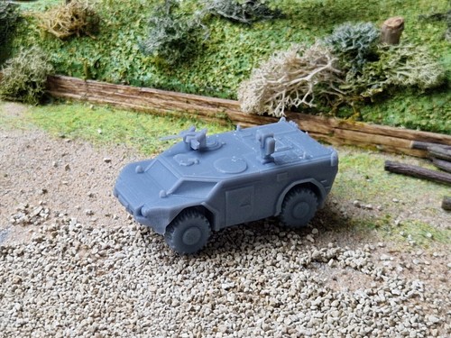 Spähwagen fennek - 1:72,