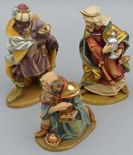 3x KRIPPENFIGUR HEILIGE DREI KÖNIGE KRIPPE ALPENKRIPPE SOCKEL  HOLZ GESCHNITZT