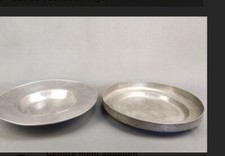 Zwei antike Zinnteller