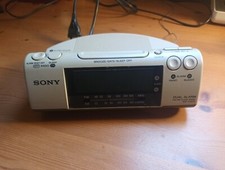 SONY Dream Machine ICF-C470