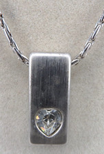 Neugablonz: Design Anhänger Diamant Swarovski Element in Herzform (122590)