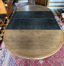 Großer Tisch - Kulissentisch