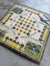 Brettspiel Fang den Feind!; Artillerie; Panzer; Luftwaffe; Brett ohne Figuren