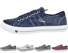 Dockers by Gerli Herren