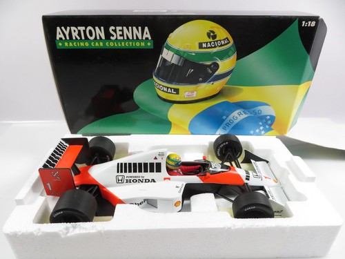 Minichamps 540891801 - 1:18,