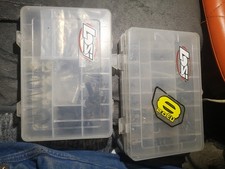 Losi 8IGHT  Racing Buggy 1:8 2 Kisten Teile, Schrauben Dämpferteile Lager