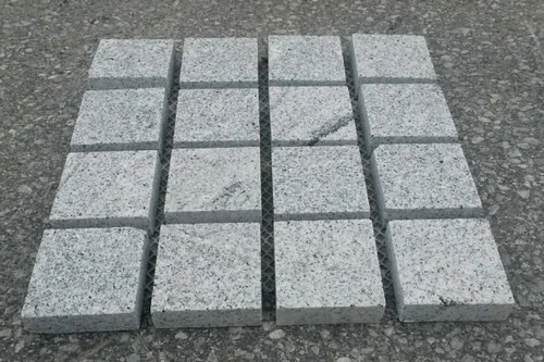 Pflasterstein granit auf netz - granit,