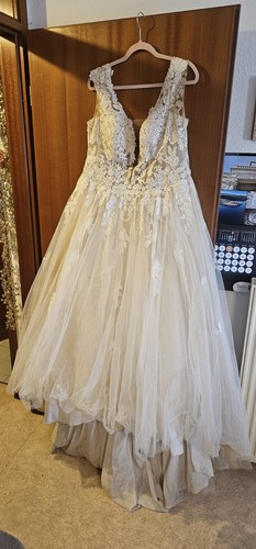 Brautkleid mit spitze und - mit,