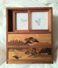 Japan Holz Puppen-Schrank