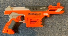 Hasbro Nerf Accustrike Falconfire Pistole - Orange (B9839EU4)