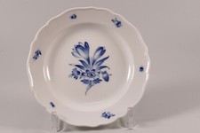 Meissen Teller Kuchenteller  blaue Blume Insekten blau Blumen 1. Wahl Ø17,5cm.