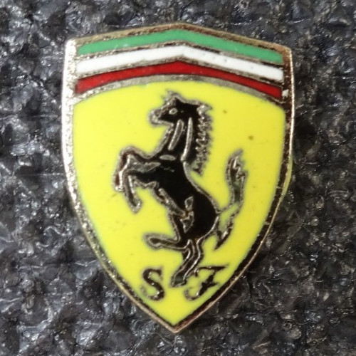 Scuderia - ⭐️⭐️⭐️,