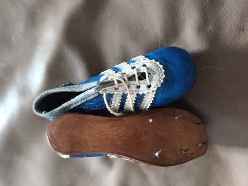 Adidas miniatur spikes vintage - adidas,