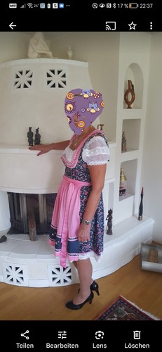 Neuwertiges fesches dirndl - neuwertiges,fesches, mit