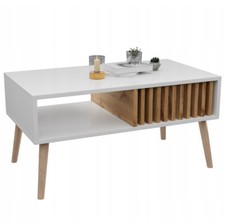 Couchtisch im Loft-Stil mit