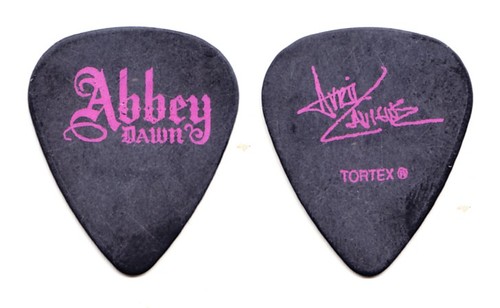 Avril lavigne signature abbey - avril,