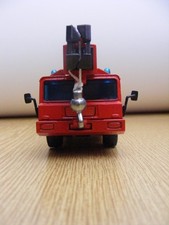 Siku  3127  Faun  Feuerwehr  Kranwagen  Verkehrsrot                             